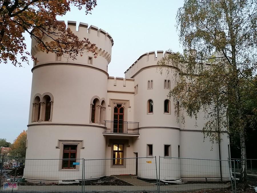 Oficyna pałacu Tiele-Wincklerów po rewitalizacji