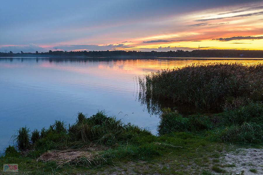 Zbiornik wodny "Poraj" - widok z brzegu w Masłońskim