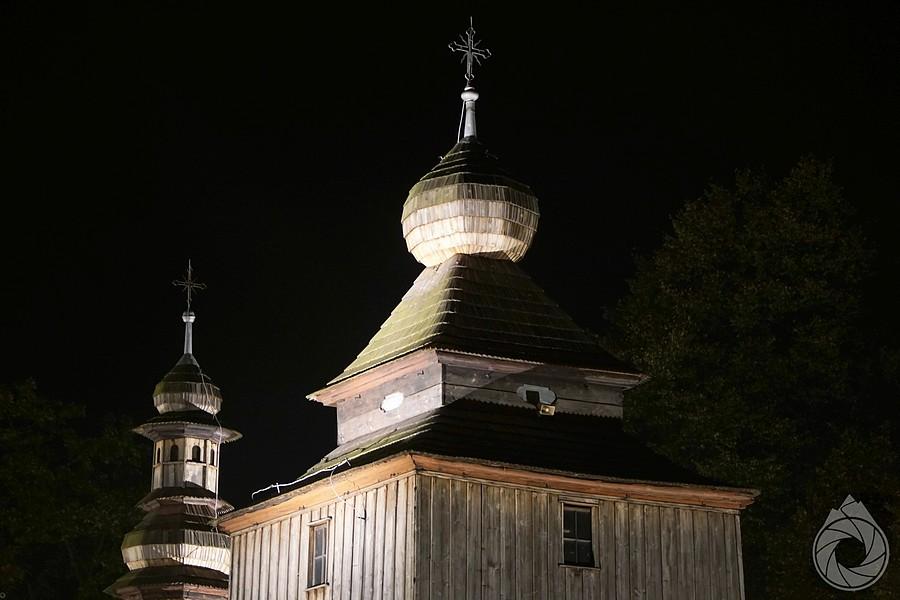 nocny kościółek w Paczółtowicach