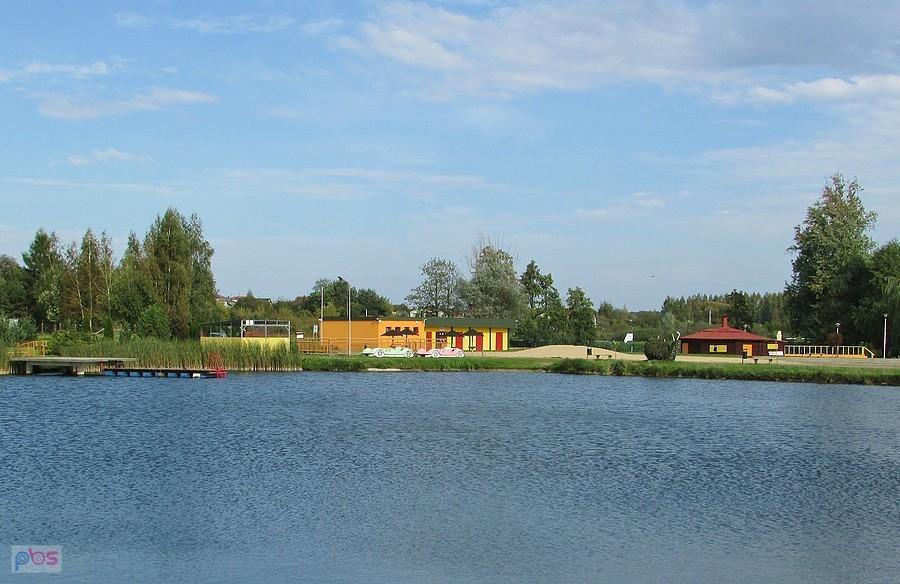 Staw i plaża miejska w Białej Rawskiej
