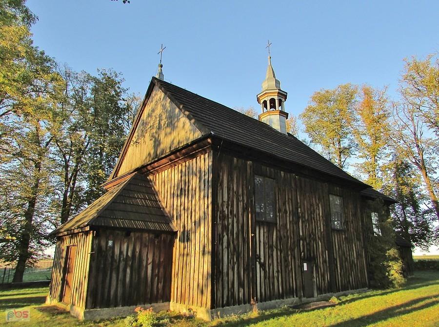 Modrzewiowy kościół w Rososze