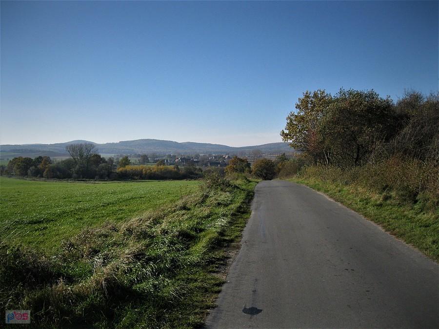 Widok ze wzniesienia w okolicach Przystronia