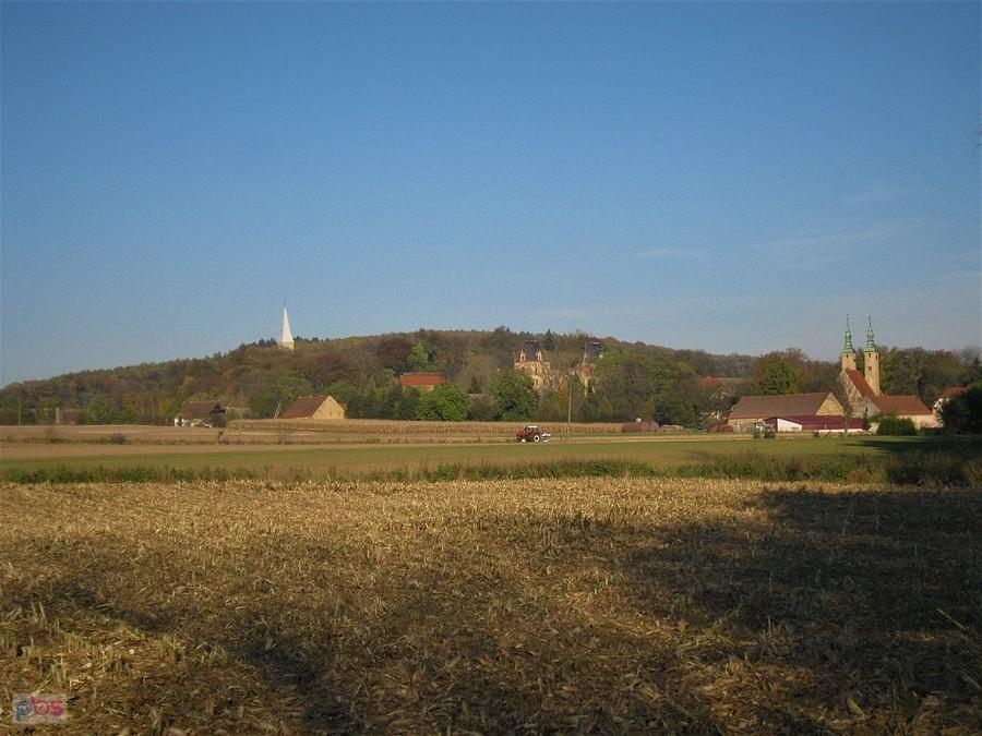 Północna część Stolca z widocznymi obiektami historycznymi