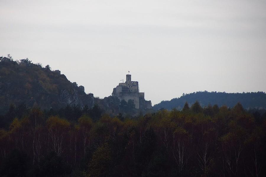 Mirów z oddali