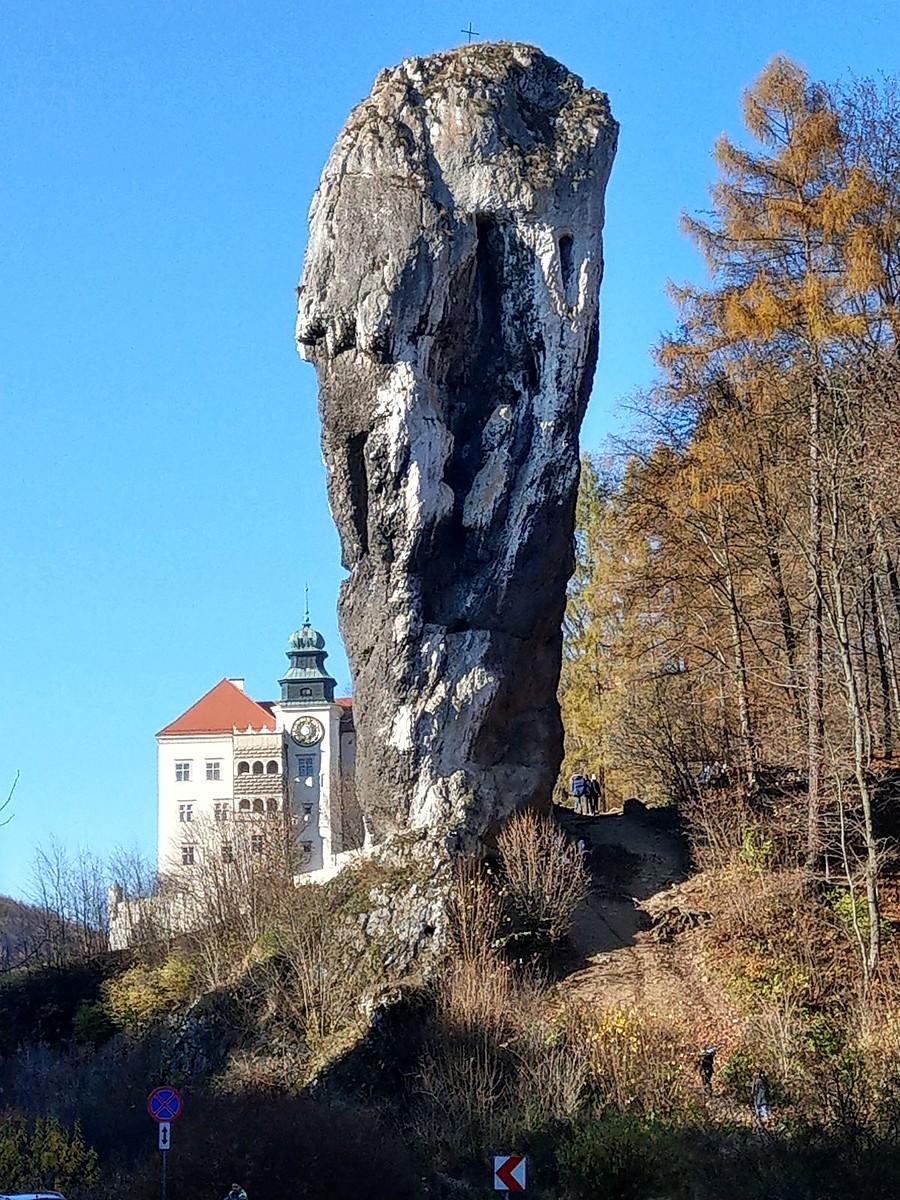 Pieskowa Skała i maczuga