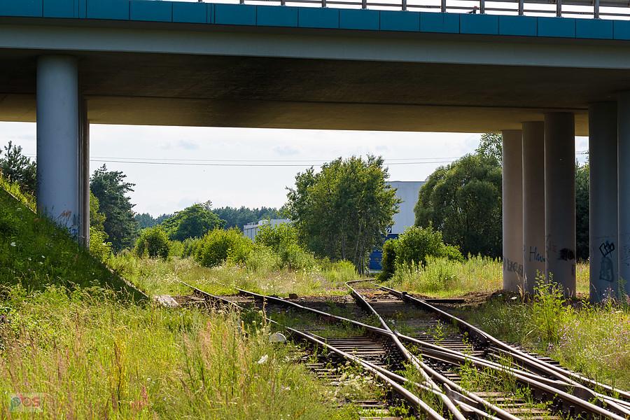 Siewierz - po prawej bocznica Elektrolux-u, do której realizowane są transporty koleją, średnio 3 razy w tygodniu.