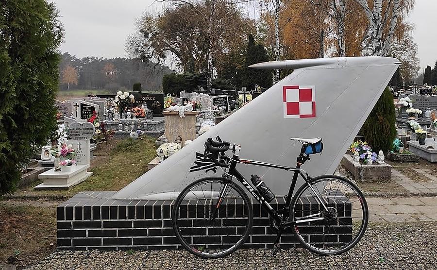 Część pomnika poświęconego pamięci pilotów 62. PLM, Poznań
