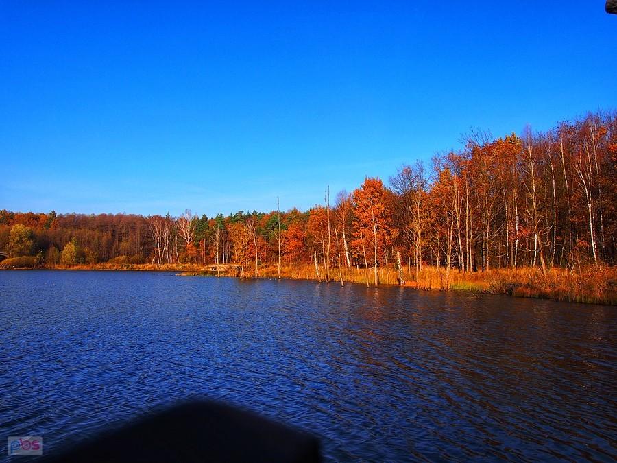 Barwy jesieni nad Czarnym Stawem