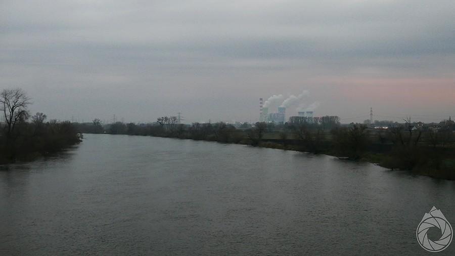 elektrownia zza Odry, koło obwodnicy Opola
