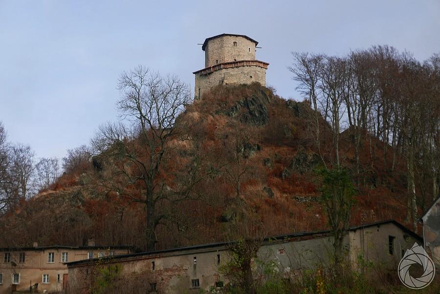 zamek-ruina w Płoninie