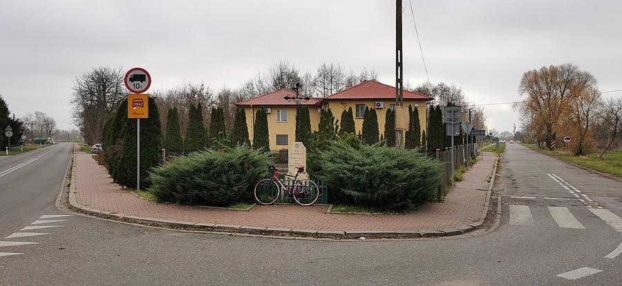 Krzyż na rozstajach