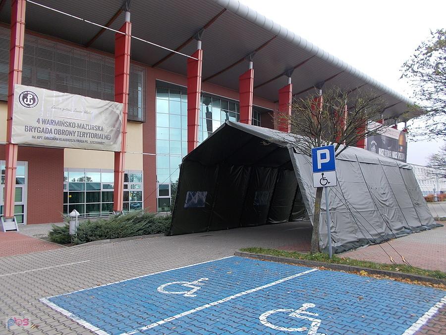 Elbląskie "drive thru" w sobotnim stanie spoczynku