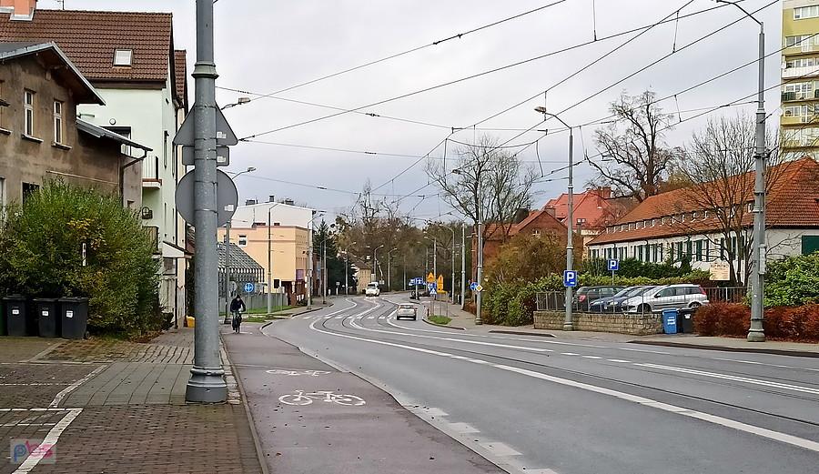 Jesienna ulica Arkońska.
