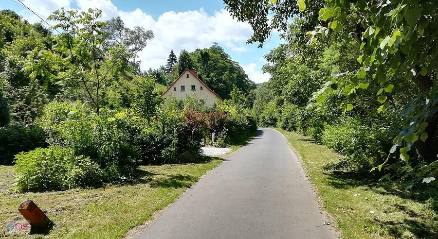Ścieżka w kierunku Jeziora Bystrzyckiego