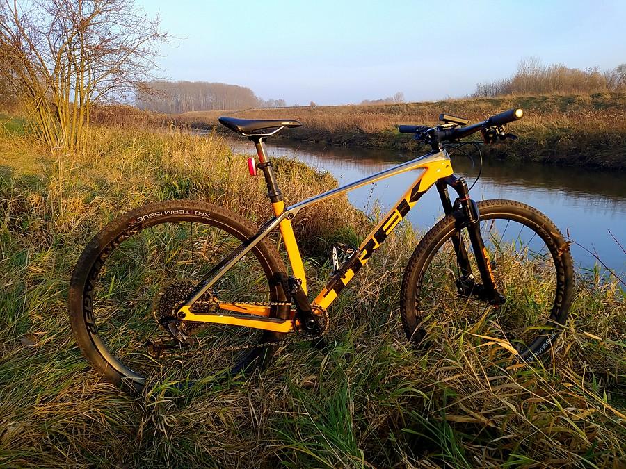 Trektor nad Wartą.