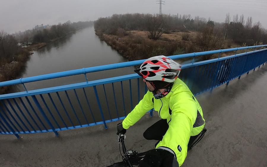 Nad Wartą szaro, buro i deszczowo