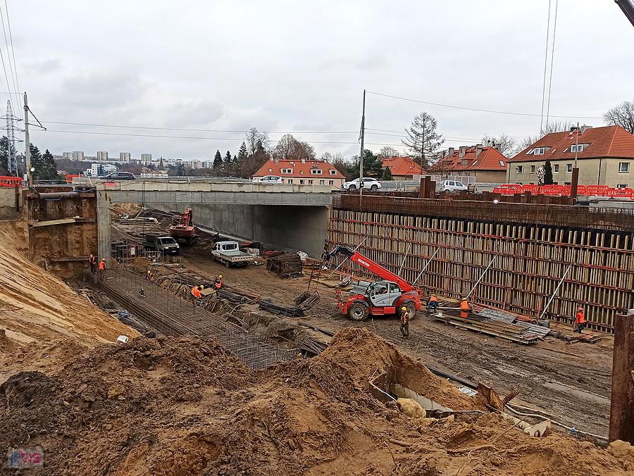 Stan na dzień 30 listopada 20 r. - przebudowa wiaduktu.