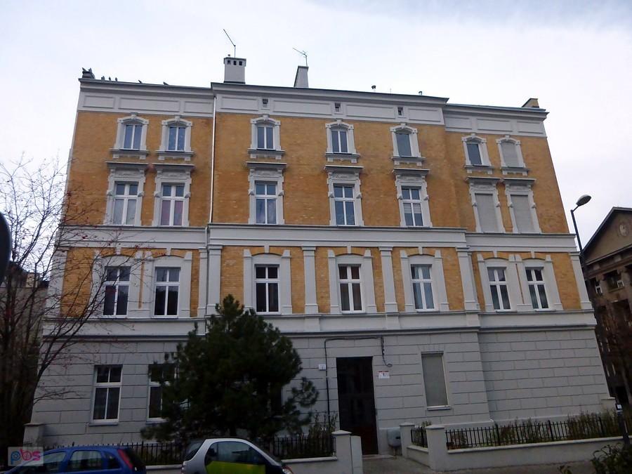 Kolejny budynem przy Klimasa