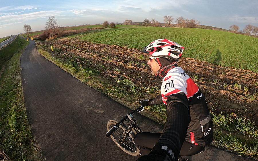 Rowerówka Dymaczewo Nowe - Witobel daje radę, zwłaszcza w słońcu