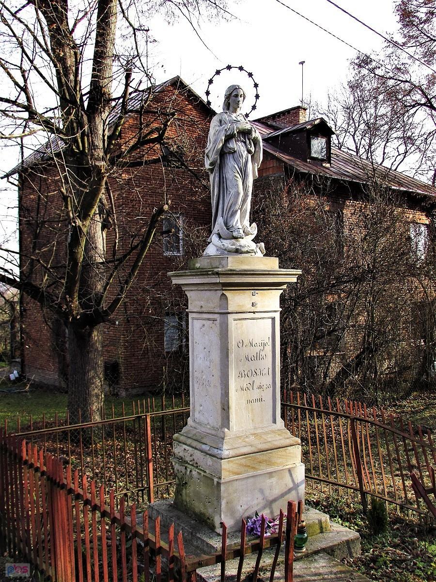 Figura NMP pod zamkiem w Czersku powstała w maju 1858 roku