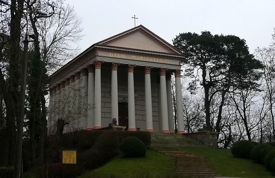 Lekko grecki kościół rzymski, Rogalin