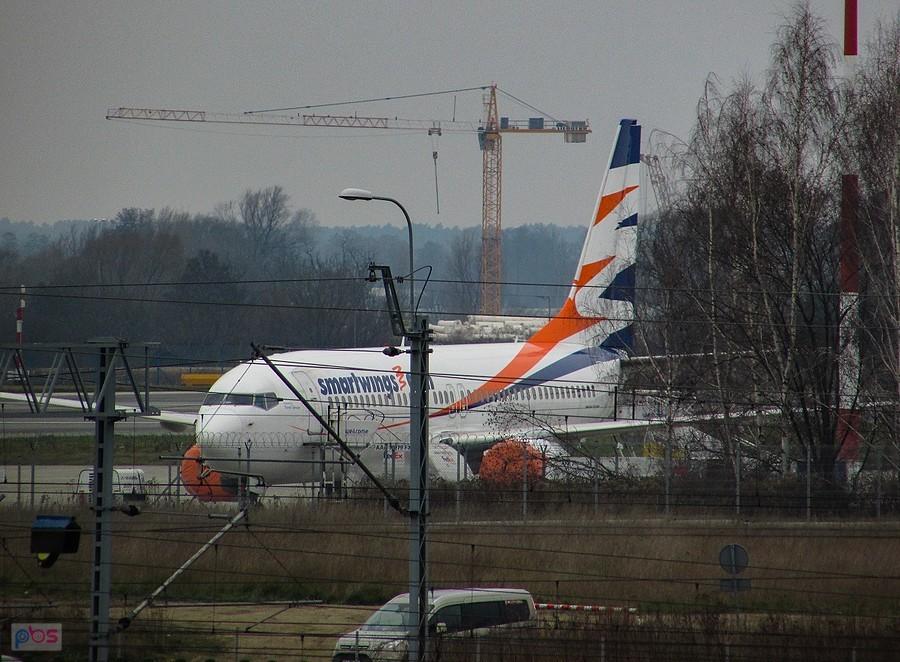 Boeing 737 Smartwings na płycie cargo