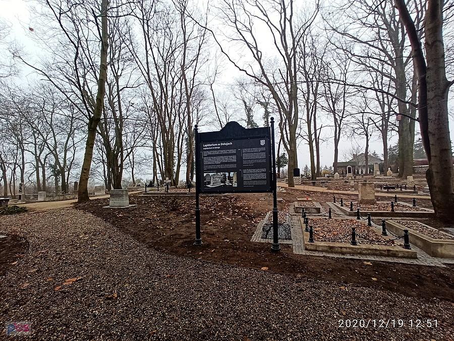 Lapidarium w Dołujach - brawo dla Gminy.