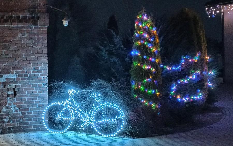 Świetna rowerowa iluminacja