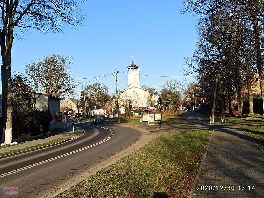 Centrum miejscowości Dołuje.