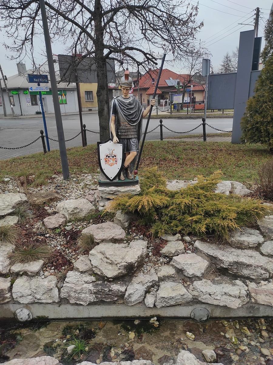 Strażak przy źródle Warty