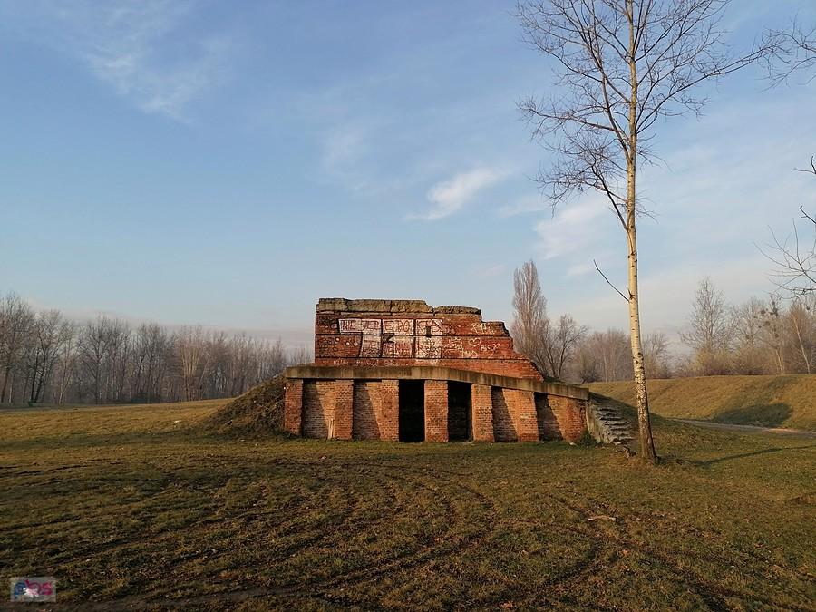 Park "Concordia" z pozostałościami po hucie i koksowni Concordia