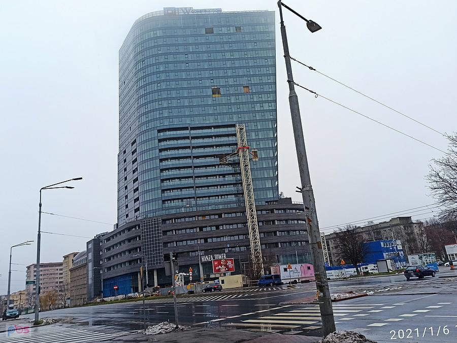 Rośnie Hansa Tower.