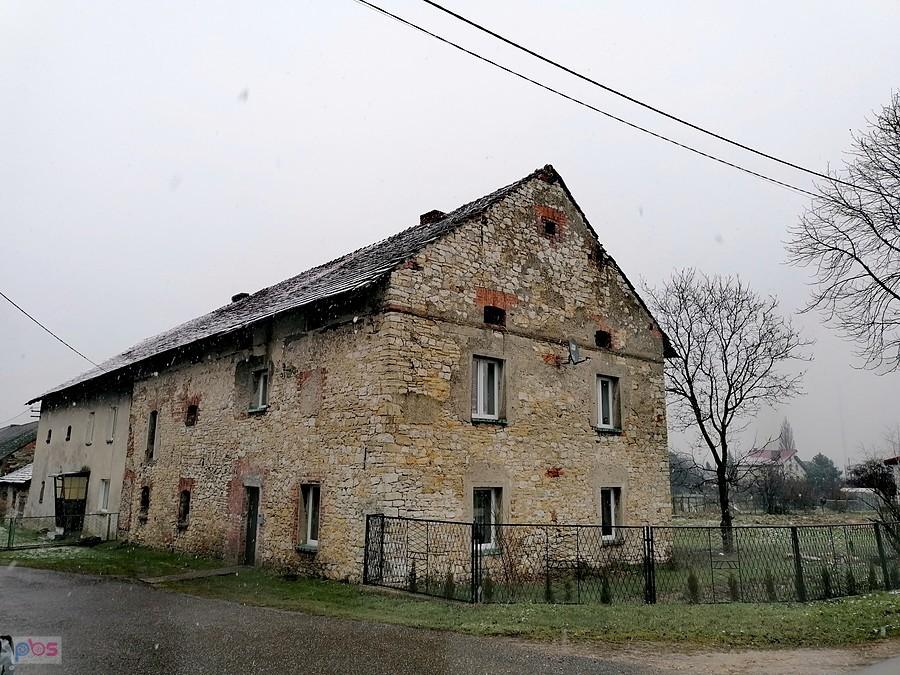 Budynki folwarku Radonia