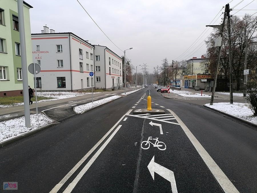 Zdziwiony ale zadowolony.