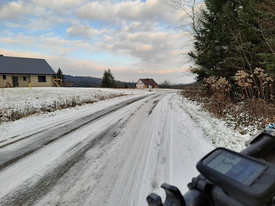 Wesoły zjazd do Stępiny.