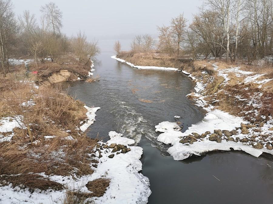Jeszcze zimowa Jeziorka w Obórkach