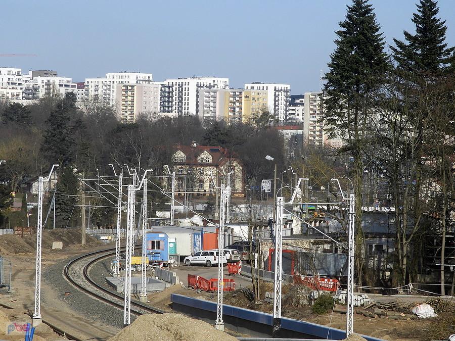 Widok z wiaduktu na Al. Wojska Polskiego 1 marca 21 r.