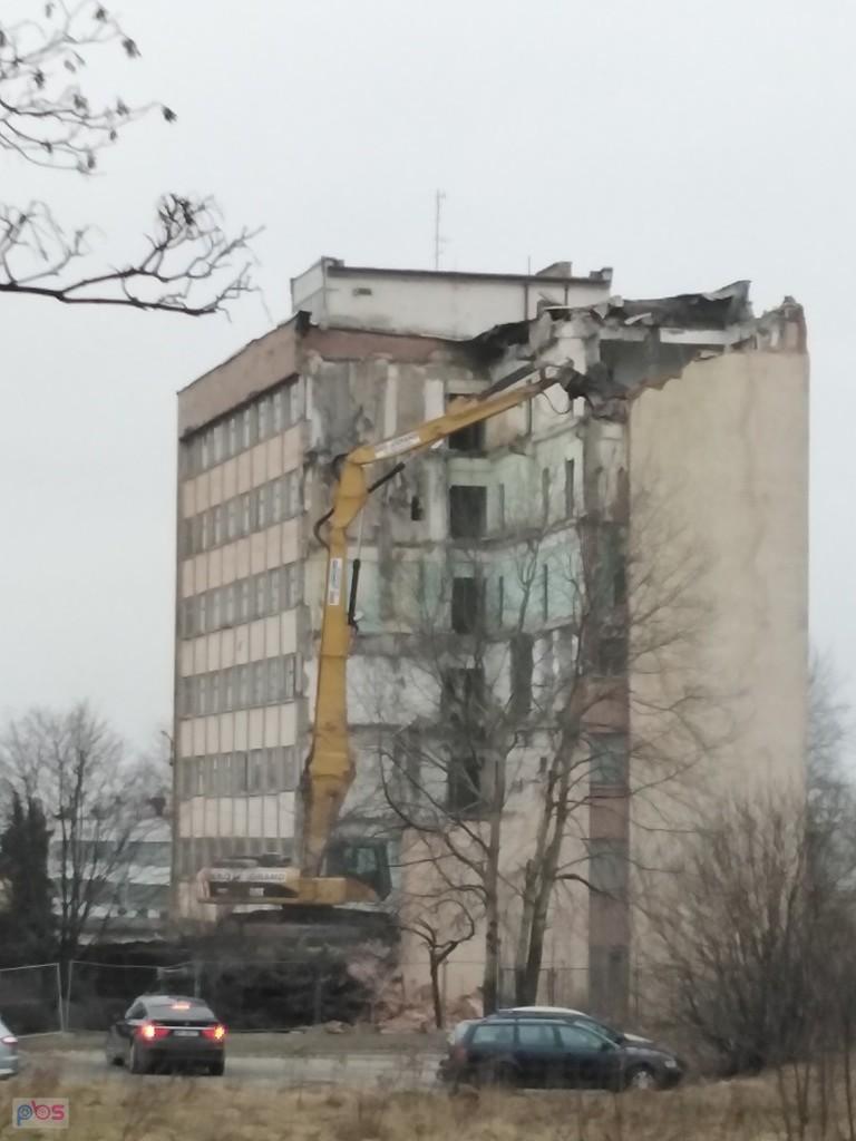 FAZOS się burzy