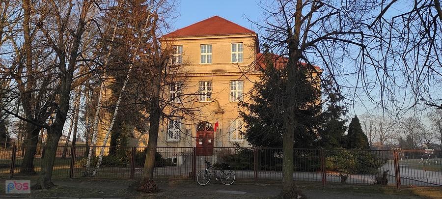 Głowno i Szkoła Podstawowa Nr 1
