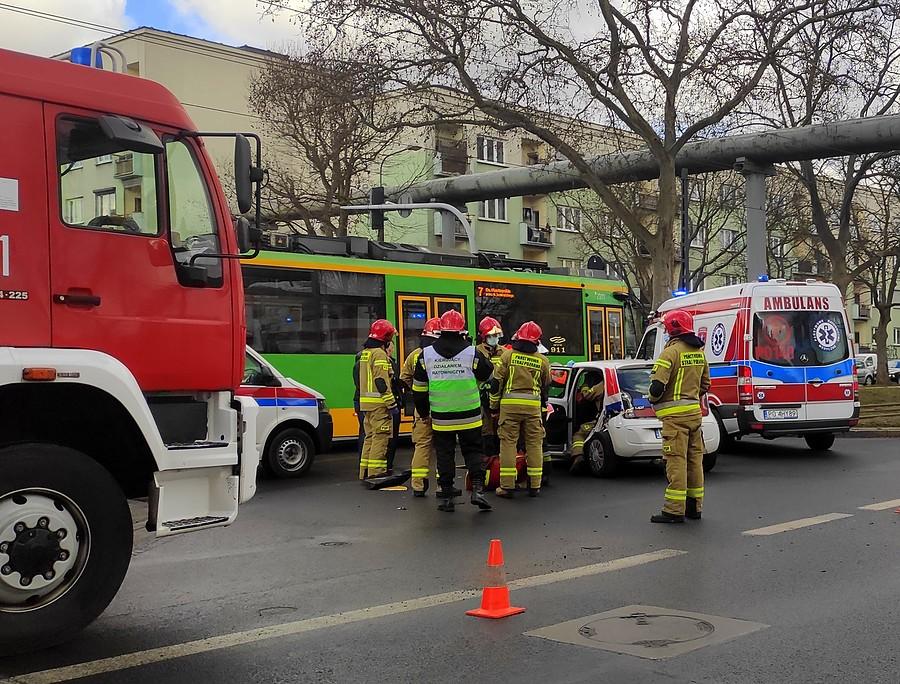 Kolizja tramwaju z ambulansem na Przybyszewskiego, Poznań