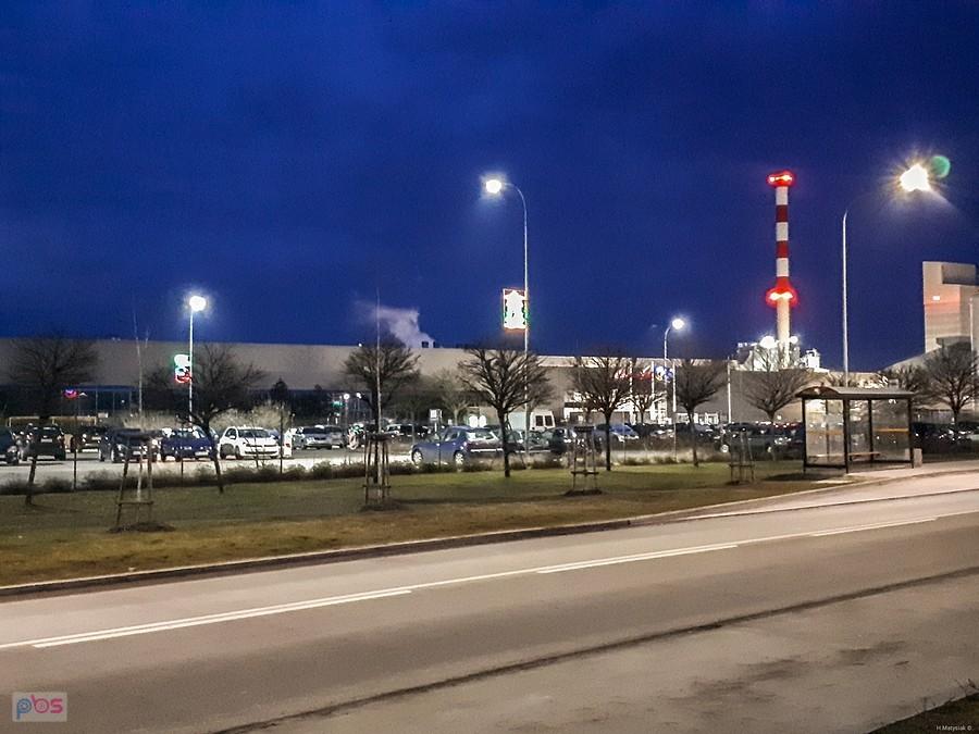 Ozdoby świąteczne na "Guardianie" jeszcze świecą - a mamy już 7 marca