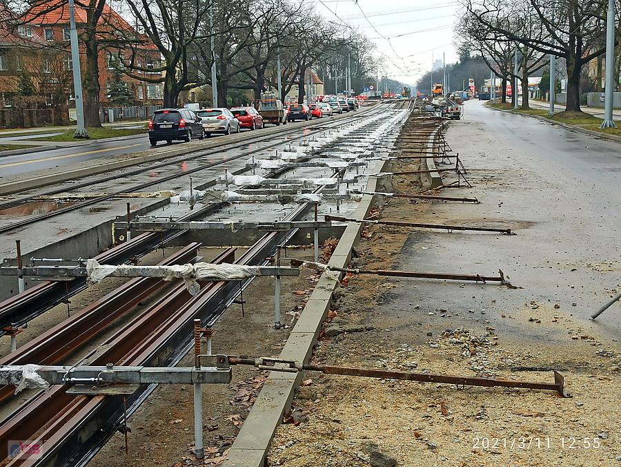 Aleja Wojska Polskiego ciągle w przebudowie.