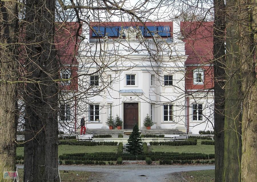Perełka Rusinowa - pałac z drugiej połowy XVIII wieku