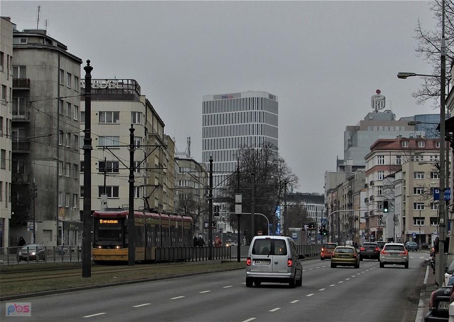 Widok z Puławskiej w kierunku pl. Unii Lubelskiej