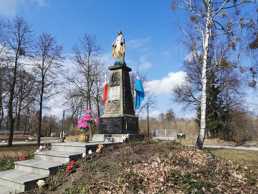 W dziesiątą rocznicę wskrzeszenia Polski, Szkoła Powszechna w Zaborowie