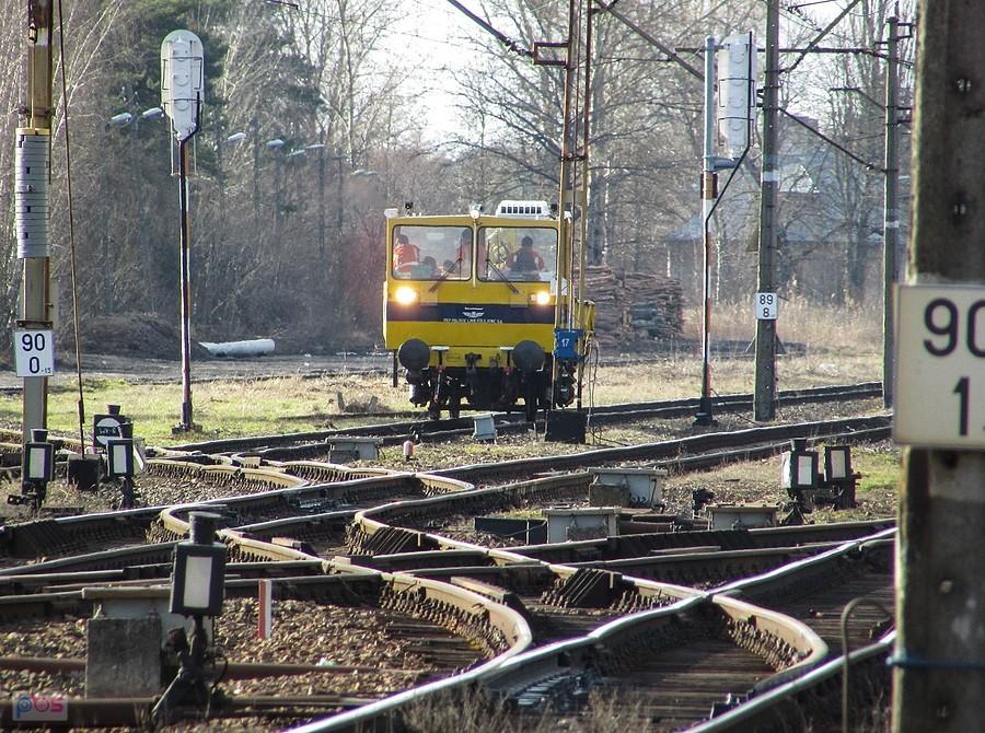 Labirynt torów na stacji w Osiecku