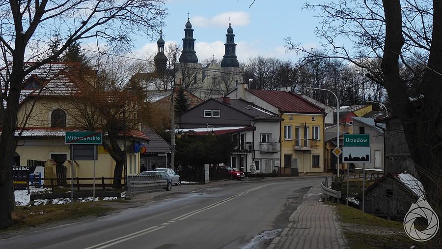 wjazd do Urzędowa