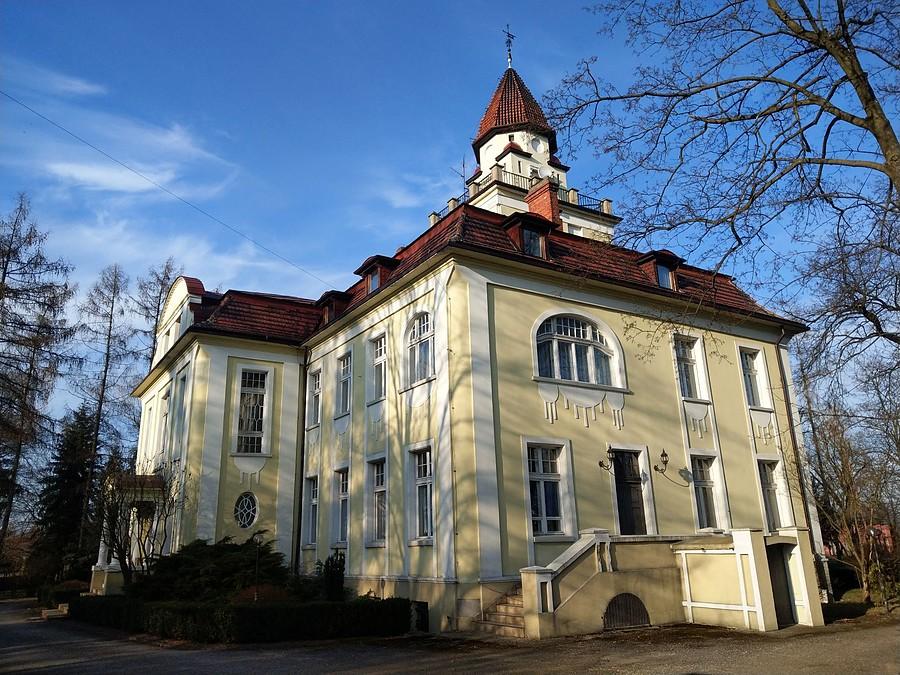 Pałac Nieznanice