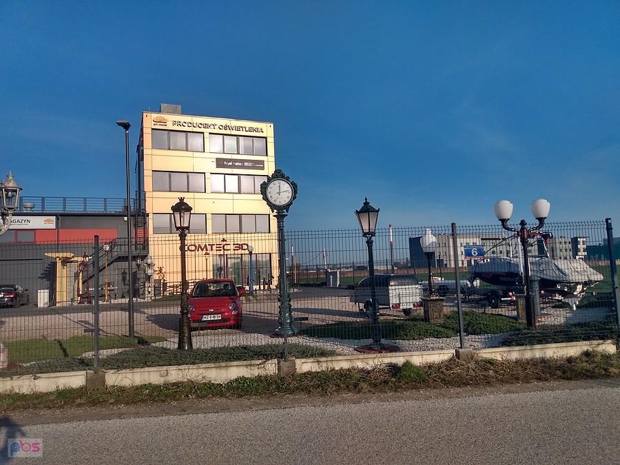 Kontrola czasu. Jest 7.18