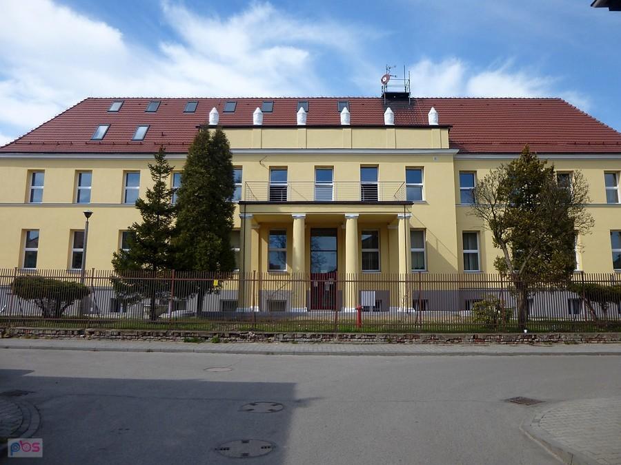 Odnowiony budynek szpitala przy Koziołka
